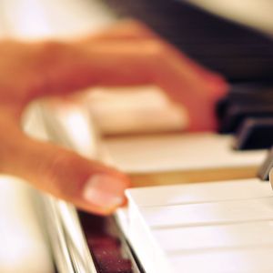 国产我和嫂子高潮性交
